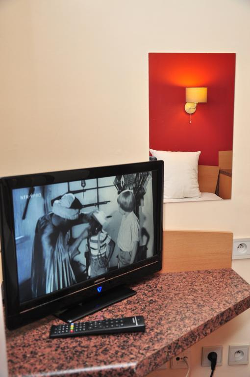 Hotel Afrit 28 Heusden-Zolder Zimmer foto